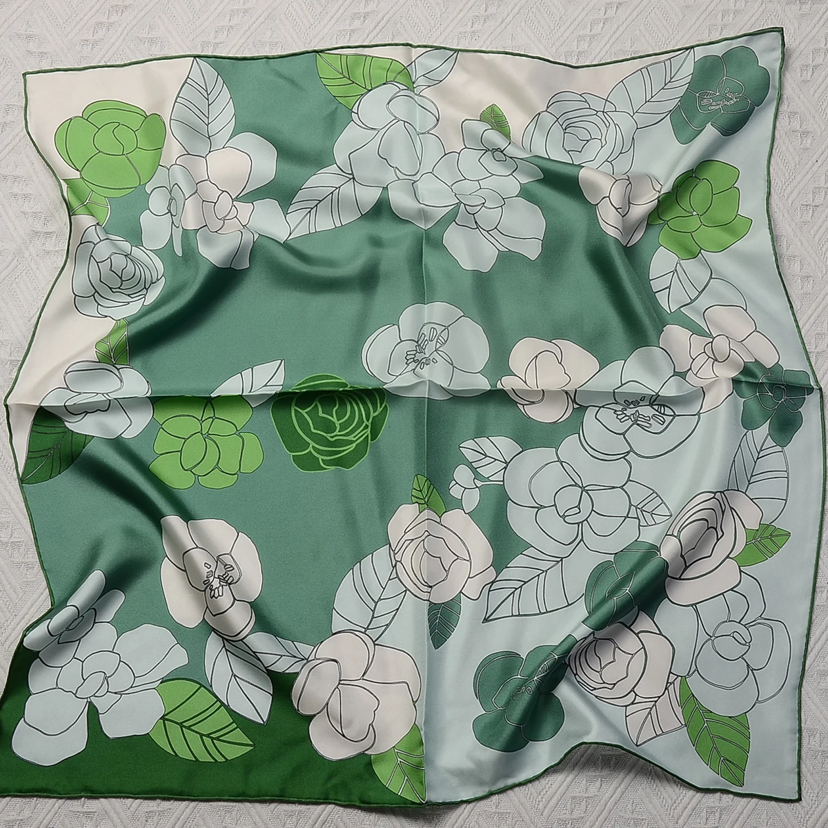 70cm New Design Flowers 100% Silk Scarf Women Square Shawl Hijab Bandana Foulard Hand Rolled Edges Neckerchief Female Bow Ties
70cm New Design Flowers 100% Silk Scarf Women Square Shawl Hijab Bandana Foulard Hand Rolled Edges Neckerchief Female Bow Ties