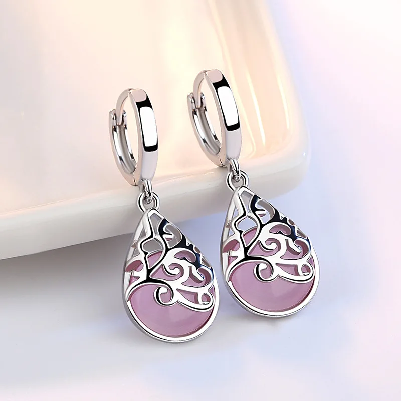 New Aesthetic Pattern Vintage Women Earrings Pink/White Stone Lady's Dangle Earring Retro Party Jewelry Elegant Accessories
New Aesthetic Pattern Vintage Women Earrings Pink/White Stone Lady's Dangle Earring Retro Party Jewelry Elegant Accessories