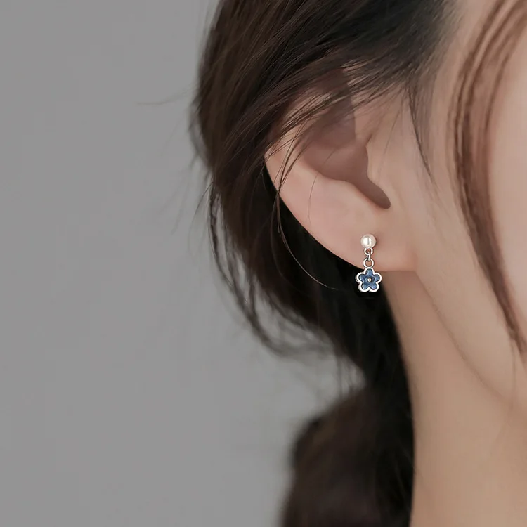 999 Sterling Silver Flower Earrings Female 2022 New Pearl Earrings Niche Design Luxury Earrings
999 Sterling Silver Flower Earrings Female 2022 New Pearl Earrings Niche Design Luxury Earrings