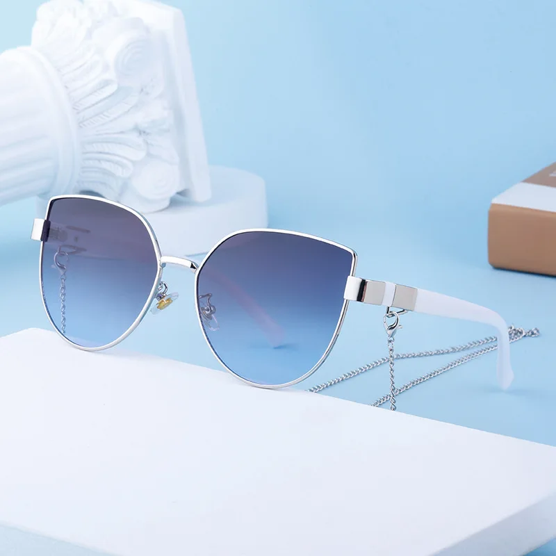 Fashion Cat Eye Sunglasses with Chain for Women Luxury Brand Vintage Cateye Glasses Ladies Oculos De Sol Lunette Soleil Femme
Fashion Cat Eye Sunglasses with Chain for Women Luxury Brand Vintage Cateye Glasses Ladies Oculos De Sol Lunette Soleil Femme