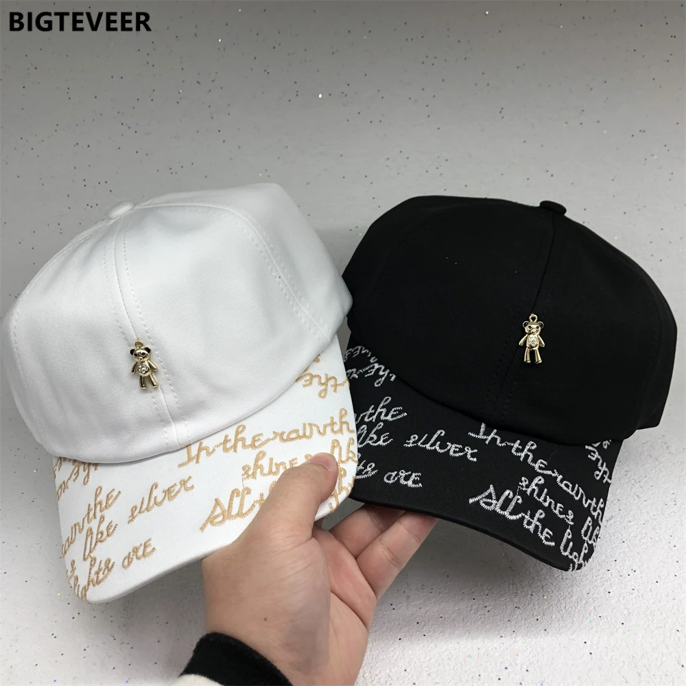 Spring Print Embroidery Fashion Women Baseball Cap Cute Pendant Street Hip Hop Men Women Hat Casual High Quality Women Hats
Spring Print Embroidery Fashion Women Baseball Cap Cute Pendant Street Hip Hop Men Women Hat Casual High Quality Women Hats