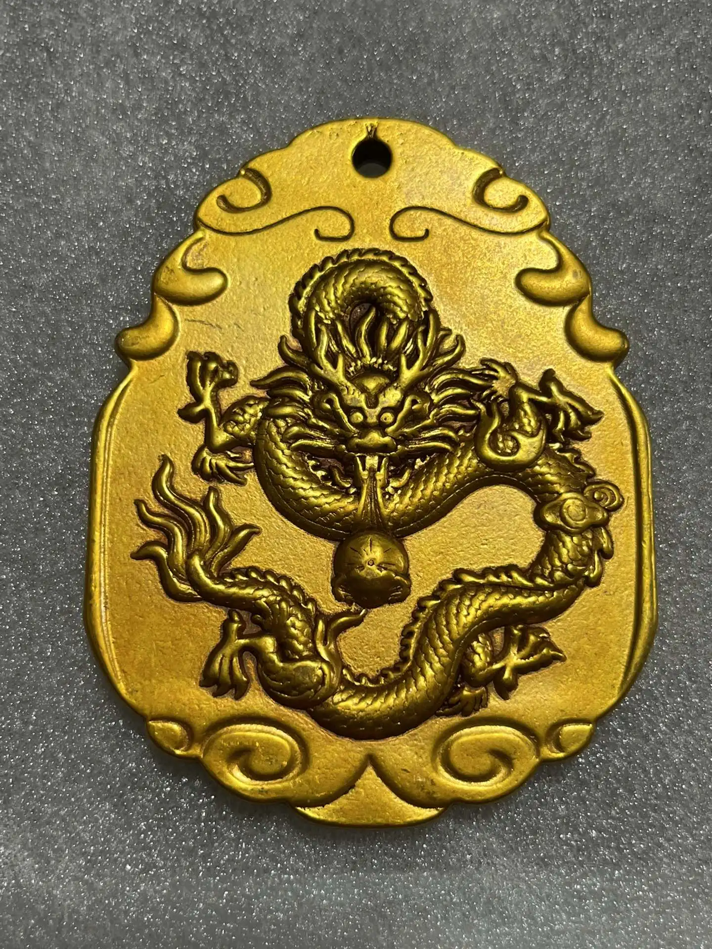 

Gold-plated Dragon Pattern Token Home Craft Decoration Fine Workmanship Antique Bronze Collection