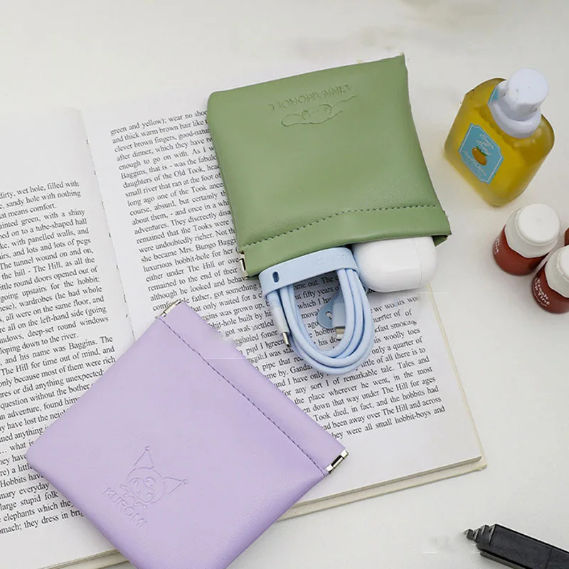 Sanrio Cinnamoroll Kuromi New Small Change Wallet Storage Bag Cartoon Fashion High Beauty Solid Color Cute Headset Lipstick Bag
Sanrio Cinnamoroll Kuromi New Small Change Wallet Storage Bag Cartoon Fashion High Beauty Solid Color Cute Headset Lipstick Bag