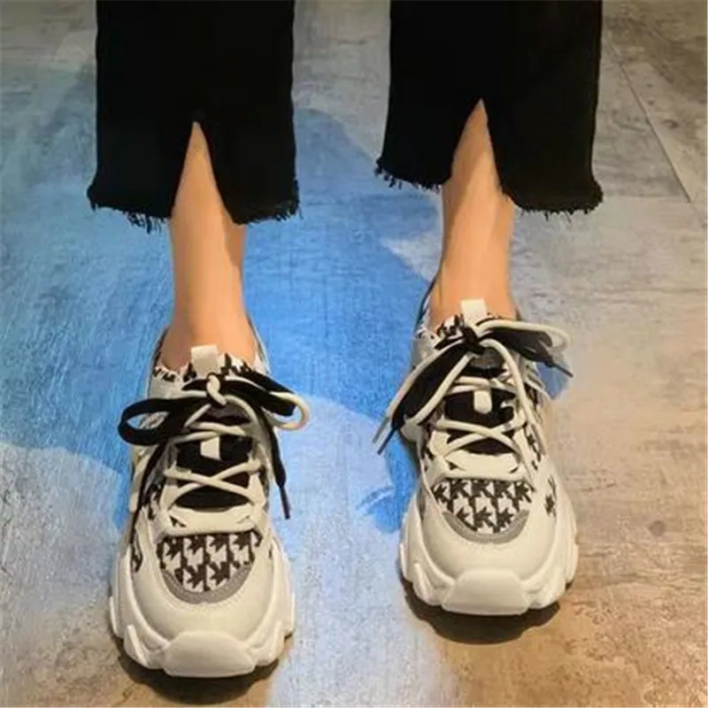 Daddy Casual Shoes Sneakers Women 2023 Spring Autumn New Sports Versatile Sponge Cake Platform Shoes Women Zapatos De Mujer
Daddy Casual Shoes Sneakers Women 2023 Spring Autumn New Sports Versatile Sponge Cake Platform Shoes Women Zapatos De Mujer
