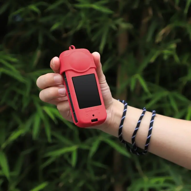 Силиконовый защитный чехол для объектива Insta360 X3, с ремешком и защитой от царапин
Силиконовый защитный чехол для объектива Insta360 X3, с ремешком и защитой от царапин