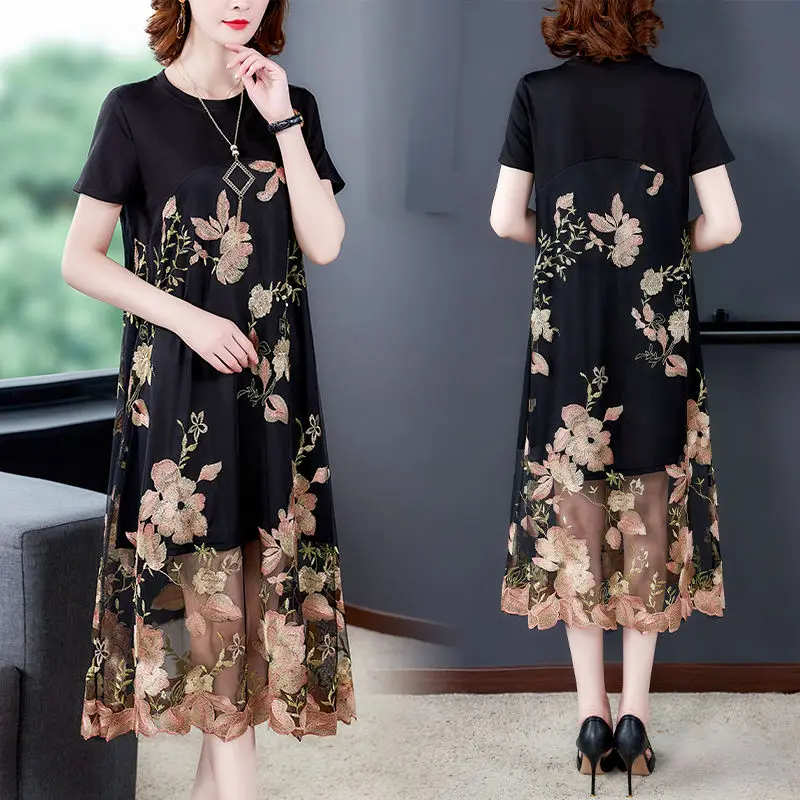 2022 Summer Middle-aged Female Vintage Party Dress Splicing Embroidered Mesh sexy Dresses Plus Size Women Clothing Vestidos
2022 Summer Middle-aged Female Vintage Party Dress Splicing Embroidered Mesh sexy Dresses Plus Size Women Clothing Vestidos
