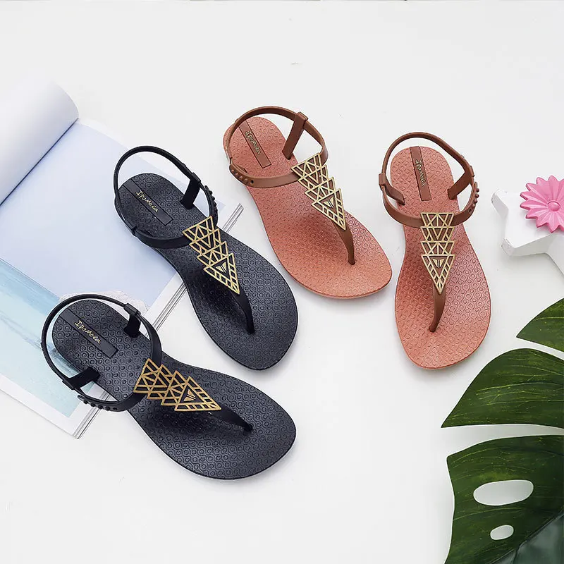 New Net red sandals female Xia Ping with Bohemian national wind flat bottom wild resort beach shoes
New Net red sandals female Xia Ping with Bohemian national wind flat bottom wild resort beach shoes