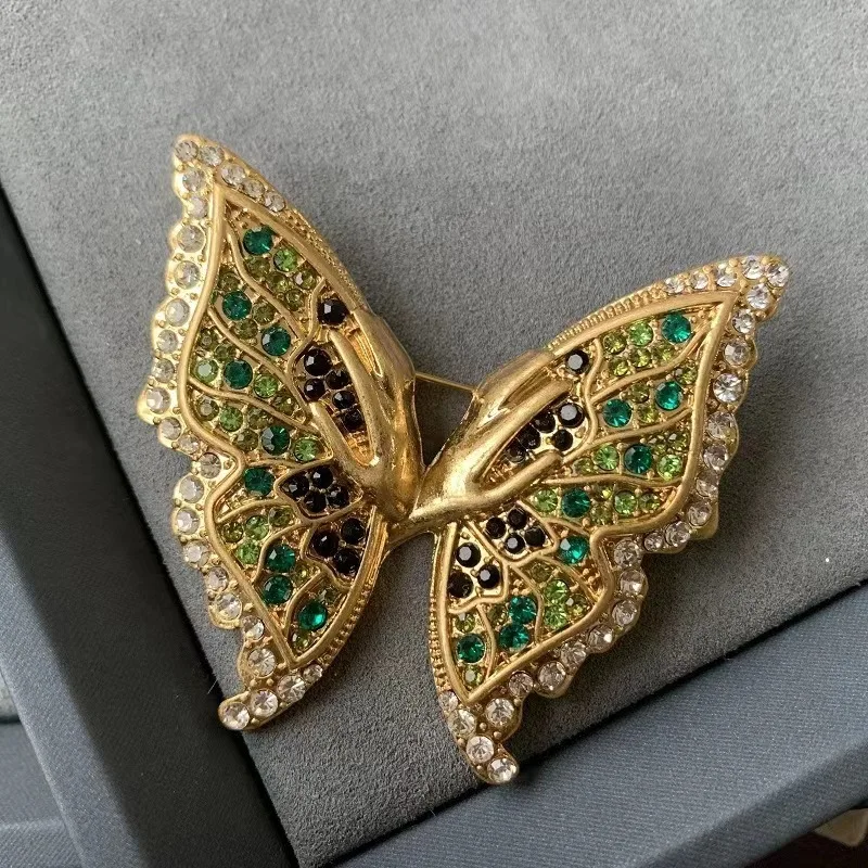 Retro Exquisite Women Men Vintage Crystal Butterfly Badges Pins Fashion Palace Baroque Style Butterflies Brooches Buckles Pin
Retro Exquisite Women Men Vintage Crystal Butterfly Badges Pins Fashion Palace Baroque Style Butterflies Brooches Buckles Pin