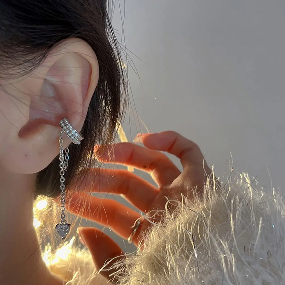 Multi-Layer Zircon Pearl Clip Earring For Women Girl Shiny Ear Bone No Pierced Long Chain Tassel Earring Geometric Earring Gift
Multi-Layer Zircon Pearl Clip Earring For Women Girl Shiny Ear Bone No Pierced Long Chain Tassel Earring Geometric Earring Gift