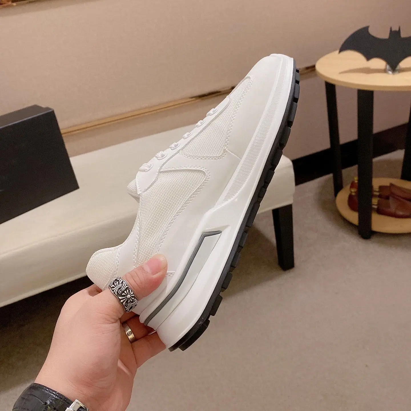 New Arrival Classic Brand Real Cowleather Men's Flats Casual Fashion Sneakers Designer Shoes qh2203
New Arrival Classic Brand Real Cowleather Men's Flats Casual Fashion Sneakers Designer Shoes qh2203