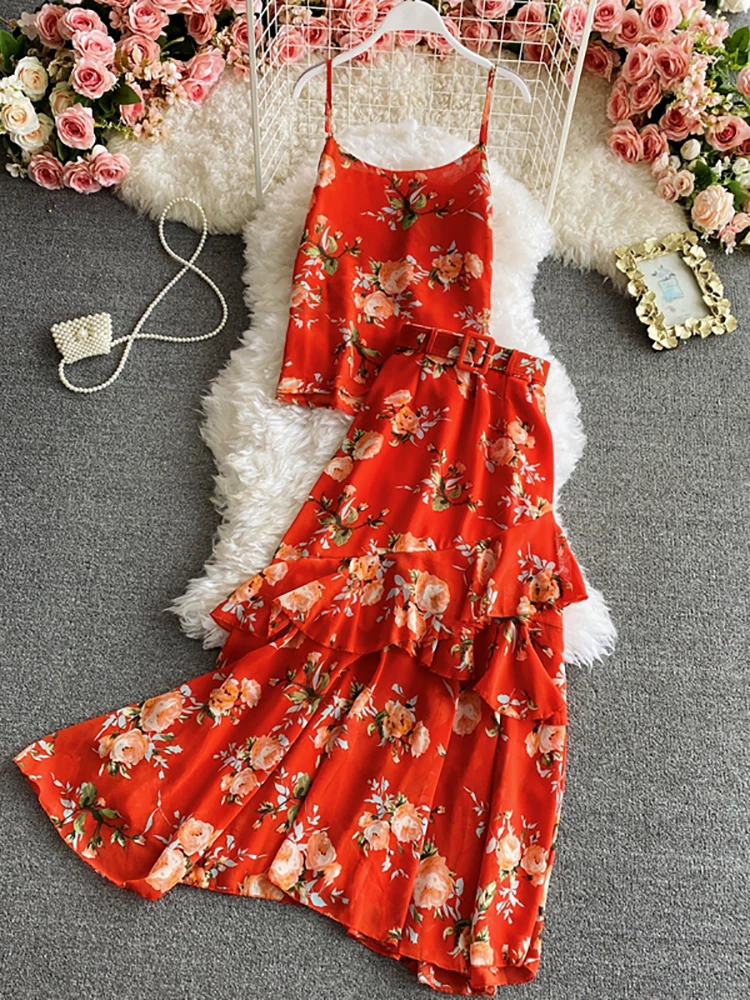 Summer 2021 Women Two Piece Set Floral Printed Spaghetti Strap Tops + Ruffle High Waist Long Skirt Bohemian Beach Suit Fashion
Summer 2021 Women Two Piece Set Floral Printed Spaghetti Strap Tops + Ruffle High Waist Long Skirt Bohemian Beach Suit Fashion