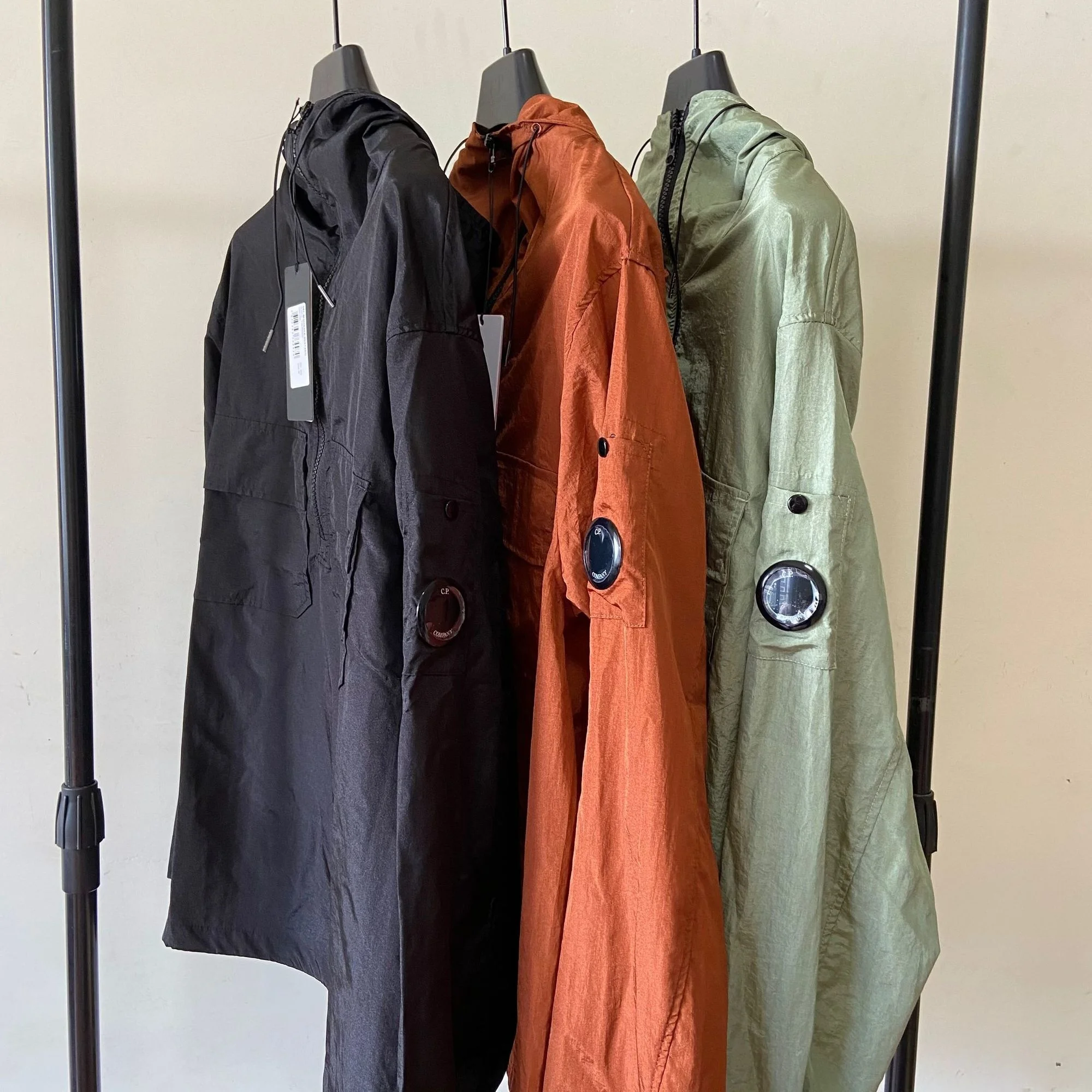 New Items For Autumn Multi-pocket Lens Decoration Nylon Material Men's Casual Zipper Thin Sports Jacket
New Items For Autumn Multi-pocket Lens Decoration Nylon Material Men's Casual Zipper Thin Sports Jacket