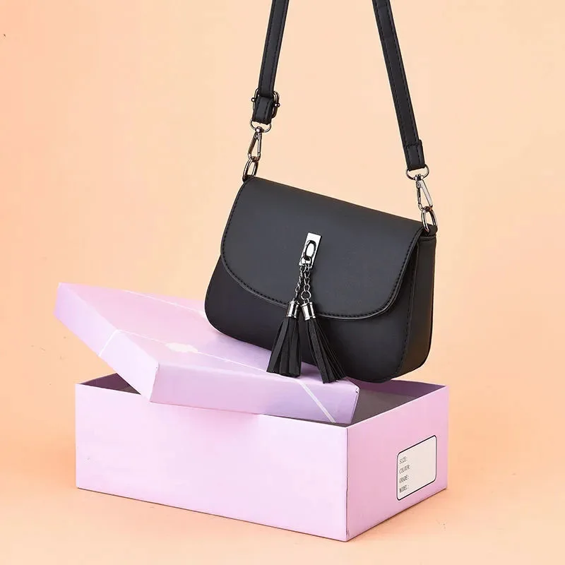 2022 Women Bag Luxury Designer Handbags Girls Lady PU Leather Hardware Zipper Shoulder Strap Fashion Mobile Phone Bags With Box
2022 Women Bag Luxury Designer Handbags Girls Lady PU Leather Hardware Zipper Shoulder Strap Fashion Mobile Phone Bags With Box