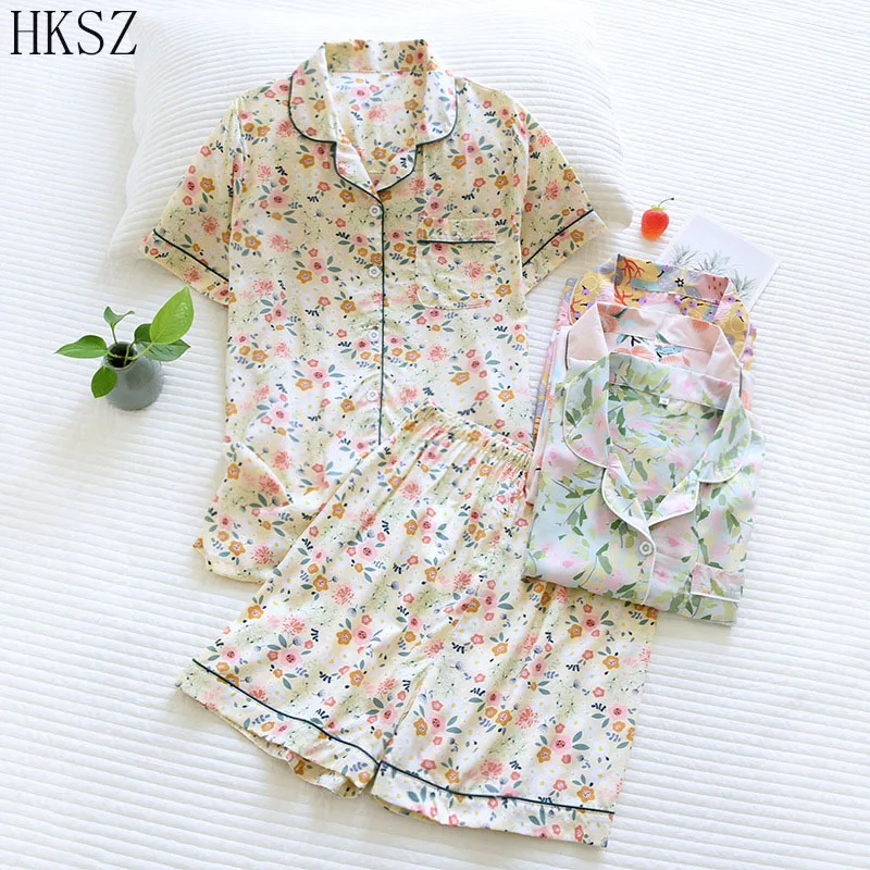 Summer Cotton Silk Short Sleeved Shorts Women Nightgown Set New Cool Ice Cardigan Artificial Cotton Two-piece Casual Home Wear
Summer Cotton Silk Short Sleeved Shorts Women Nightgown Set New Cool Ice Cardigan Artificial Cotton Two-piece Casual Home Wear