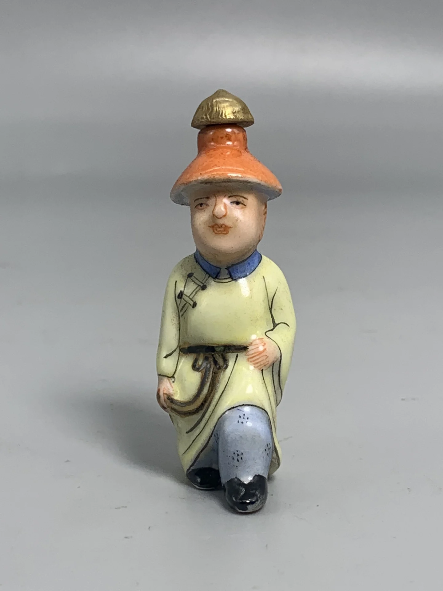 The Snuff Bottle Ornament Of The General Of The Royal Guards
The Snuff Bottle Ornament Of The General Of The Royal Guards