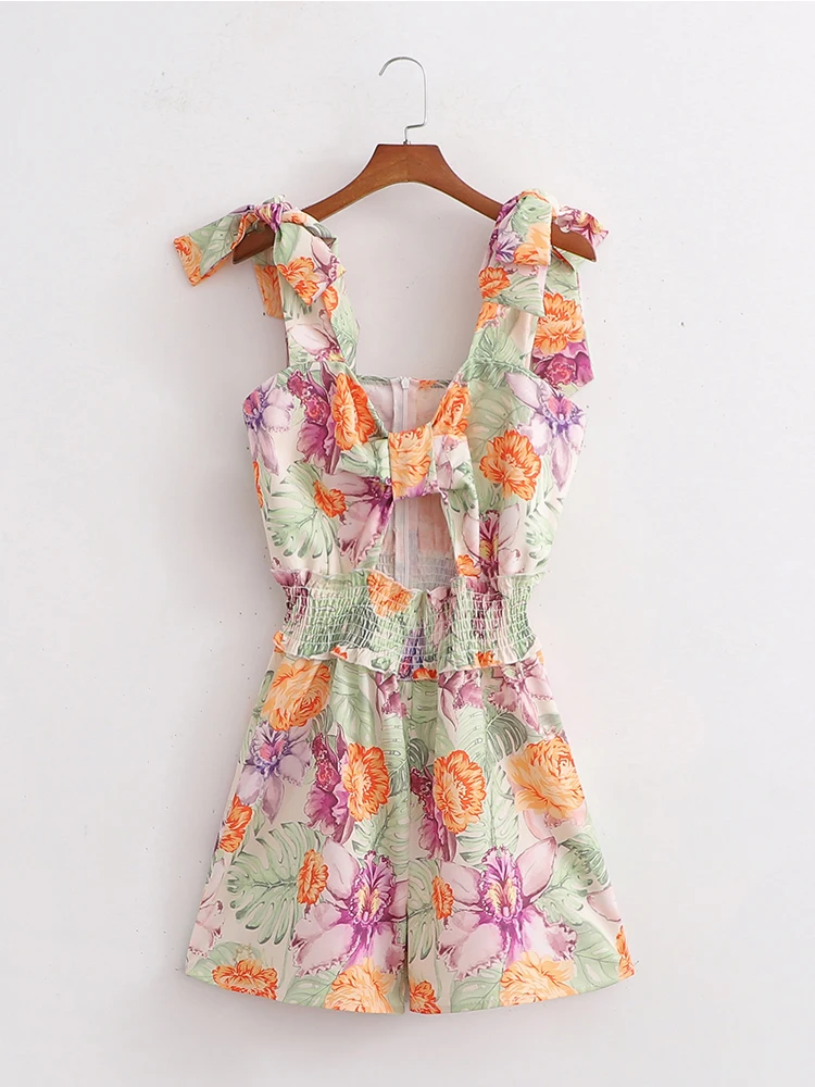 Summer Strappy Camisole V-neck Playsuits Women Sleeveless Hollow Out Elastic Waist Flower Rompers 2022 combinaison femme
Summer Strappy Camisole V-neck Playsuits Women Sleeveless Hollow Out Elastic Waist Flower Rompers 2022 combinaison femme
