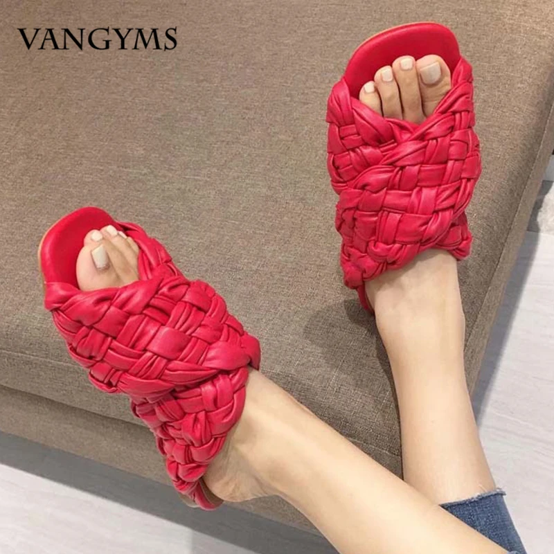 Women's Pointed Sandals Summer Thick Heels Fashion Platform High Heels Slippers Zapato De TAC ó N Zapatos De Mujer
Women's Pointed Sandals Summer Thick Heels Fashion Platform High Heels Slippers Zapato De TAC ó N Zapatos De Mujer
