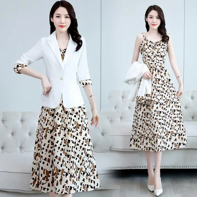 Dress Sets 3/4 Sleeve Blazer Jacket + Floral Print Strap Midi Dresses 2 Piece Set Office Lady Work Wear Two Piece Suit E182
Dress Sets 3/4 Sleeve Blazer Jacket + Floral Print Strap Midi Dresses 2 Piece Set Office Lady Work Wear Two Piece Suit E182