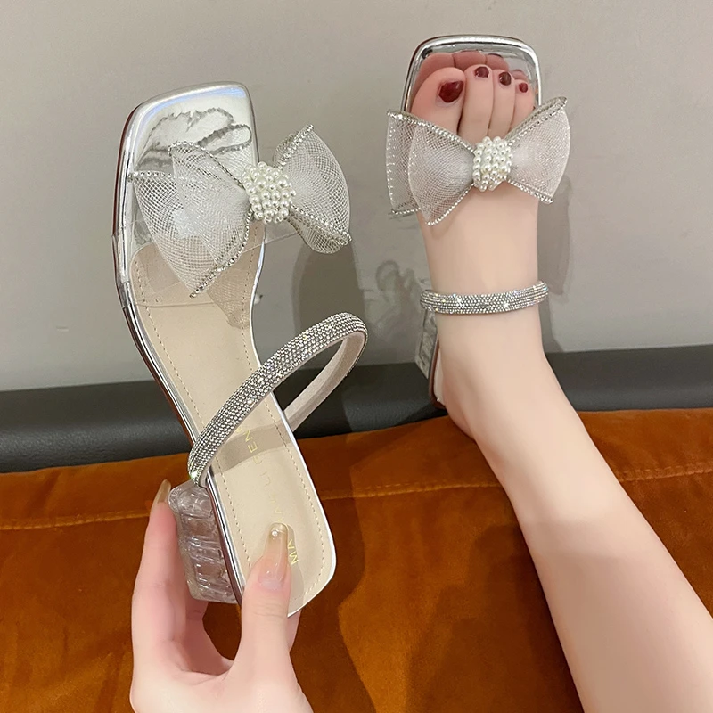 2023 Summer Sweet Butterfly Knot Women Sandals Ins Med Heels Casual Mules Slides Chunky Heels Ladies Footwear Slippers Design
2023 Summer Sweet Butterfly Knot Women Sandals Ins Med Heels Casual Mules Slides Chunky Heels Ladies Footwear Slippers Design