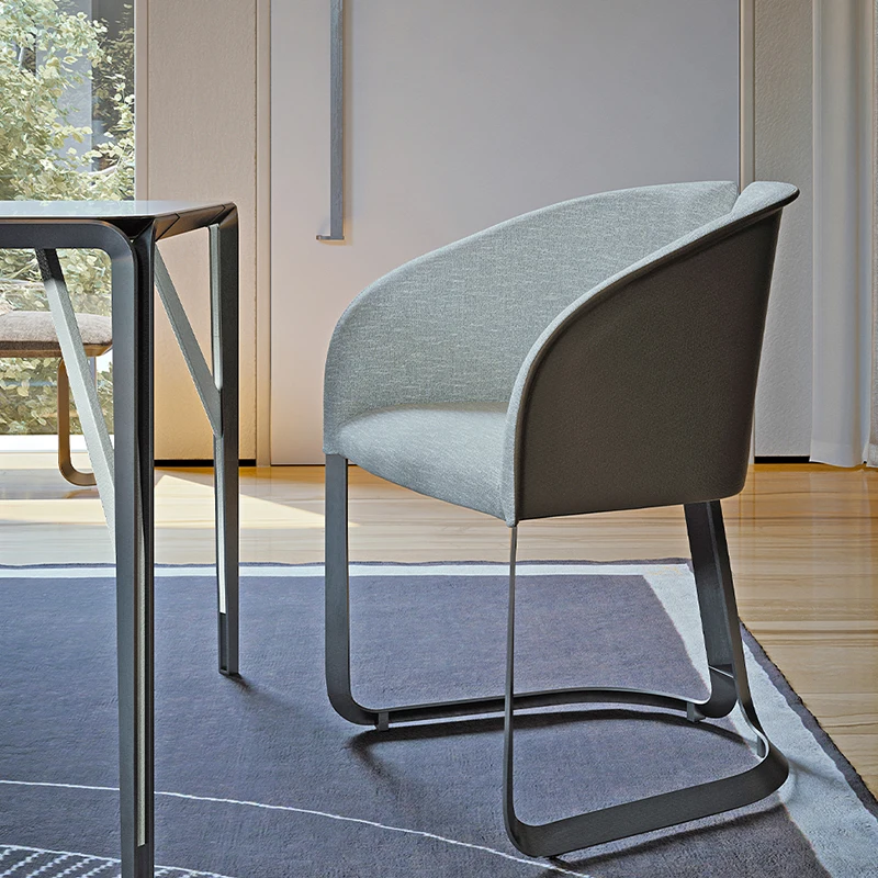 Italian-Style Light Luxury Dining Chair Italian Minimalist Designer Leather Backrest Dining Table in Dining Room Combination
Italian-Style Light Luxury Dining Chair Italian Minimalist Designer Leather Backrest Dining Table in Dining Room Combination