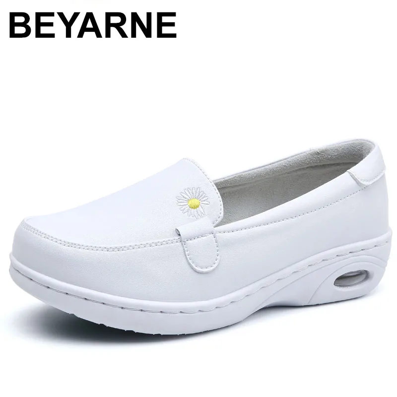 2023 Four Seasons Woman Pure White Nurse Shoes Women Platform Soft Sewing Comfortable Air Cushion Casual Genuine Shoes
2023 Four Seasons Woman Pure White Nurse Shoes Women Platform Soft Sewing Comfortable Air Cushion Casual Genuine Shoes