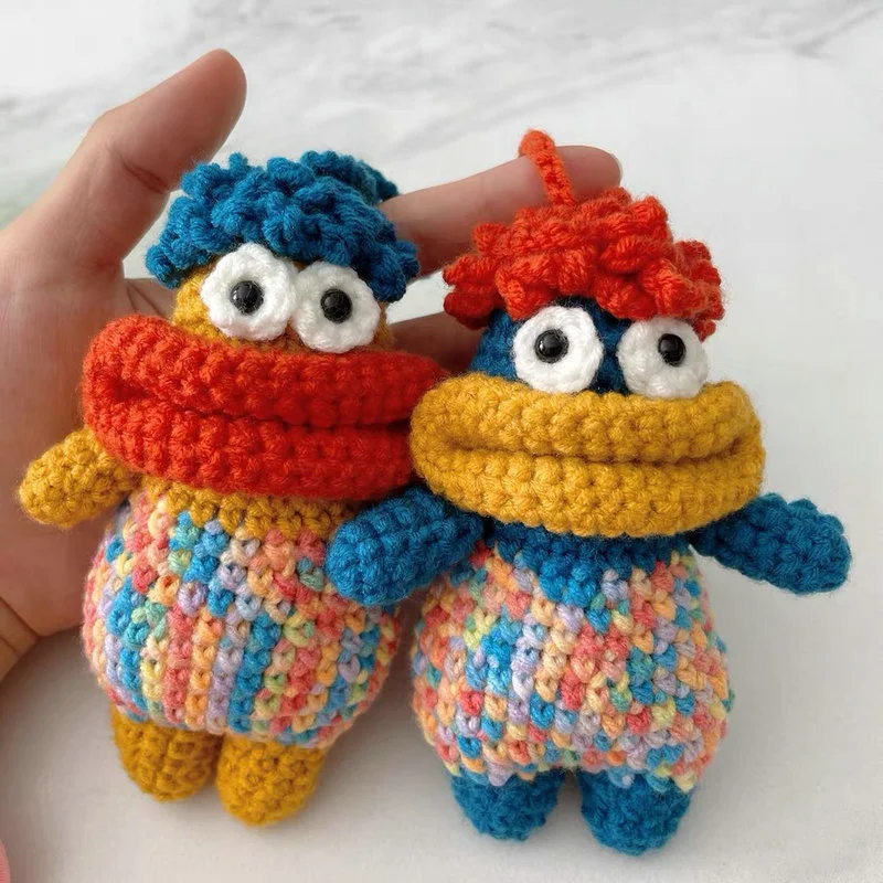 Sausage mouth key pendant material bag mobile phone Crossbody hand woven wool DIY to pass the time making gifts
Sausage mouth key pendant material bag mobile phone Crossbody hand woven wool DIY to pass the time making gifts