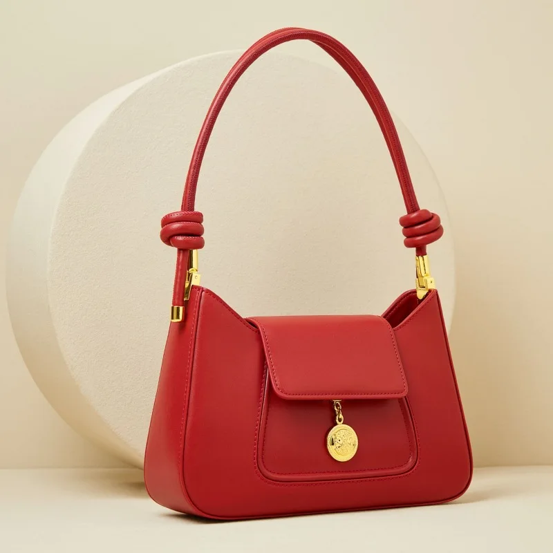 Genuine Leather Retro Solid Color Underarm Bag Retractable Shoulder Strap Messenger Shoulder Bag Fashion Handbag
Genuine Leather Retro Solid Color Underarm Bag Retractable Shoulder Strap Messenger Shoulder Bag Fashion Handbag