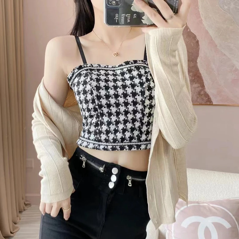 Crop Top Women Sexy Sleeveless Tops Female Underwear Bras Workout Lady's Camisole Hots Girl Vest Lingerie Tube Tank Tops
Crop Top Women Sexy Sleeveless Tops Female Underwear Bras Workout Lady's Camisole Hots Girl Vest Lingerie Tube Tank Tops