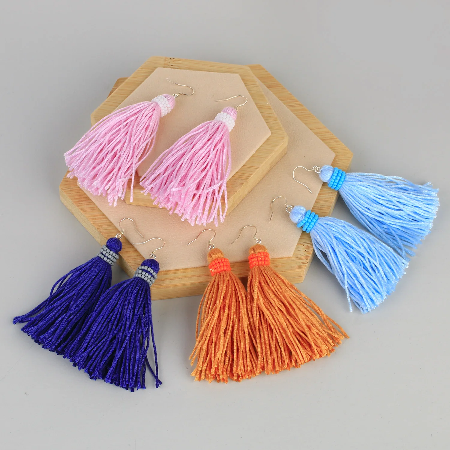 KELITCH Bohemian Tassel Earrings 925 Silver Dangle Eardrop Handmade Color Tassel Drop Earring Women Jewelry Girls Holiday Gift
KELITCH Bohemian Tassel Earrings 925 Silver Dangle Eardrop Handmade Color Tassel Drop Earring Women Jewelry Girls Holiday Gift