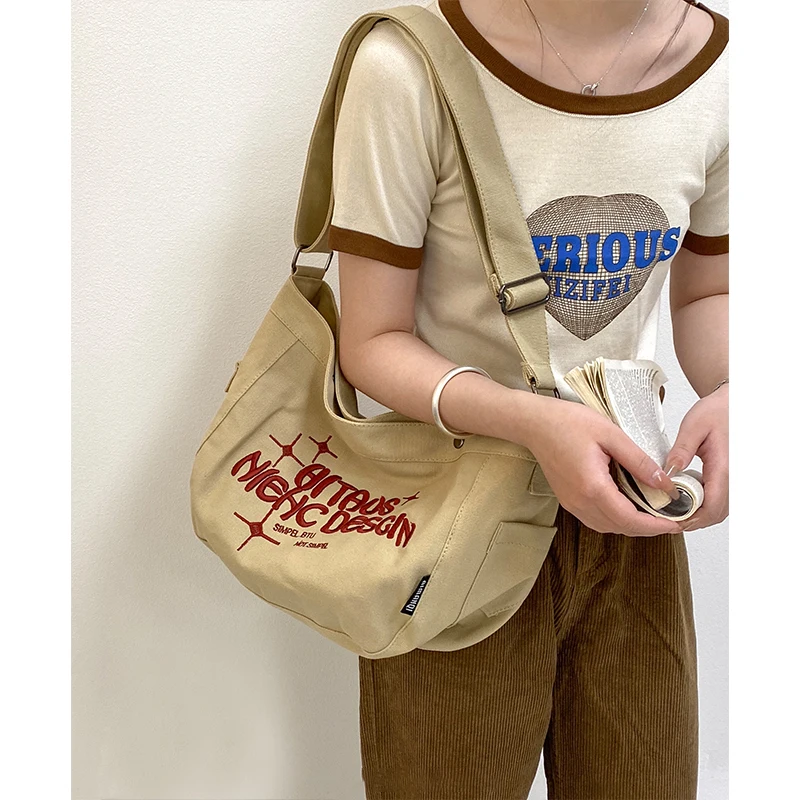 Letter Printing Niche Designer Large-Capacity Brand All-Match Western-Style High-Quality Texture Women Shoulder Crossbody Bag
Letter Printing Niche Designer Large-Capacity Brand All-Match Western-Style High-Quality Texture Women Shoulder Crossbody Bag