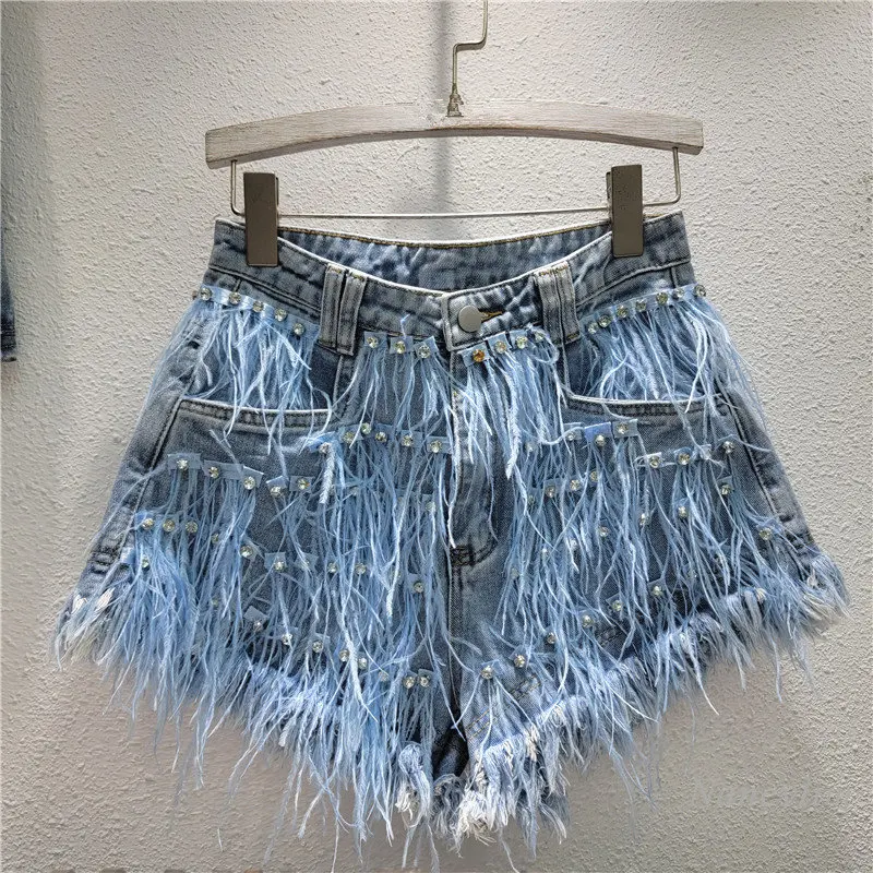 Blue Feather Shorts for Women 2023 Summer New Exquisite Rhinestone Ostrich Feather Design Slim Fit Tassel Fashion Denim Shorts
Blue Feather Shorts for Women 2023 Summer New Exquisite Rhinestone Ostrich Feather Design Slim Fit Tassel Fashion Denim Shorts