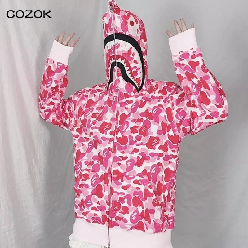 Camouflage shark head lovers Anime Hoodies Winter Fashion Camouflage Couples Wear Hoody Casual Cardigan Hooded Bape Shark Coat
Camouflage shark head lovers Anime Hoodies Winter Fashion Camouflage Couples Wear Hoody Casual Cardigan Hooded Bape Shark Coat