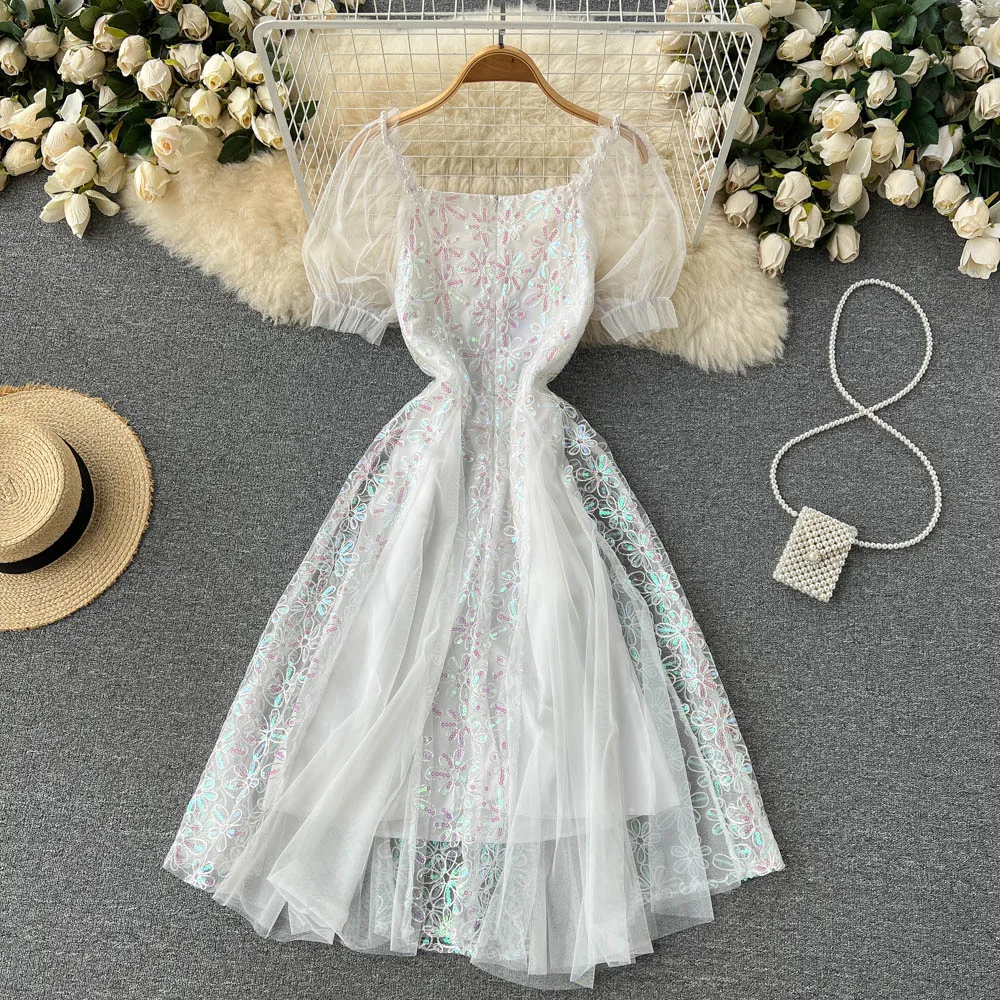 Korean Version Of Lace Mesh Suspenders Small White Skirt Summer Sexy Slim Temperament Small Fresh Mid-length Thin Fairy Dress
Korean Version Of Lace Mesh Suspenders Small White Skirt Summer Sexy Slim Temperament Small Fresh Mid-length Thin Fairy Dress