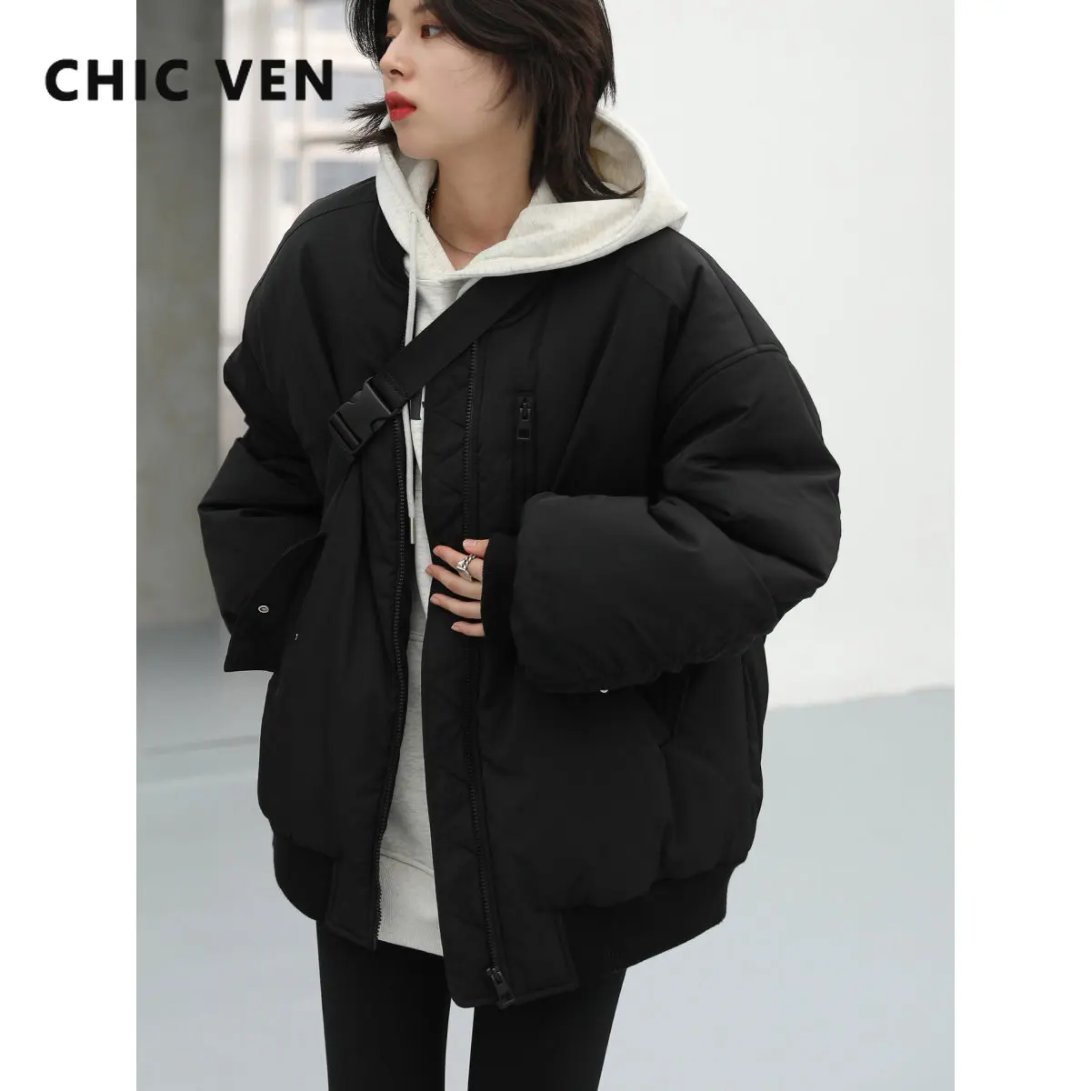 CHIC VEN Women's Jackets Solid Thick Warm Street Sports Casual Loose Bread Jacket Female Cotton Coat Lady Tops Winter 2022
CHIC VEN Women's Jackets Solid Thick Warm Street Sports Casual Loose Bread Jacket Female Cotton Coat Lady Tops Winter 2022