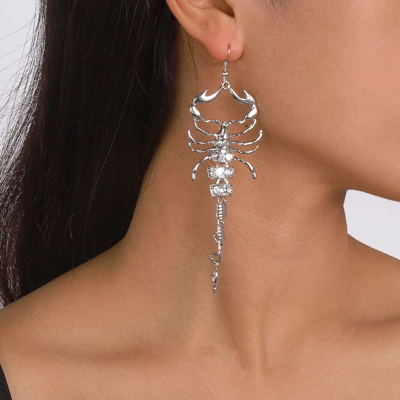 Retro Punk Style Scorpion Drop Earrings Fashion Personality Rhinestone Insect Earrings Party Jewelry
Retro Punk Style Scorpion Drop Earrings Fashion Personality Rhinestone Insect Earrings Party Jewelry