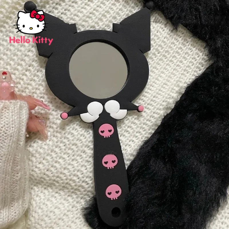 Hello Kitty Kuromi ручное туалетное зеркало мультфильм y2k силиконовый мягкий чехол уличное портативное антистатическое туалетное зеркало для дево...
Hello Kitty Kuromi ручное туалетное зеркало мультфильм y2k силиконовый мягкий чехол уличное портативное антистатическое туалетное зеркало для дево...