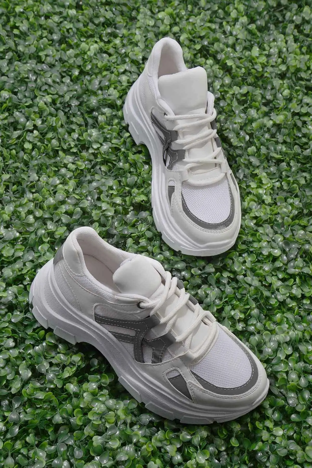Women's Sneakers Casual Fashion Comfortable Platform Female Vulcanized Shoes High-Top Sneakers
Women's Sneakers Casual Fashion Comfortable Platform Female Vulcanized Shoes High-Top Sneakers