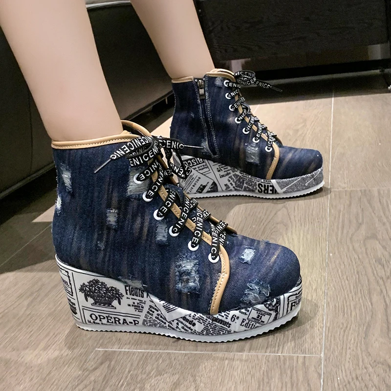 Denim Shoes for Women 2023 Autumn Winter Casual Fashion Wedges Women's Boots Large Size 36-43 Platform Heels Ladies Sneakers
Denim Shoes for Women 2023 Autumn Winter Casual Fashion Wedges Women's Boots Large Size 36-43 Platform Heels Ladies Sneakers