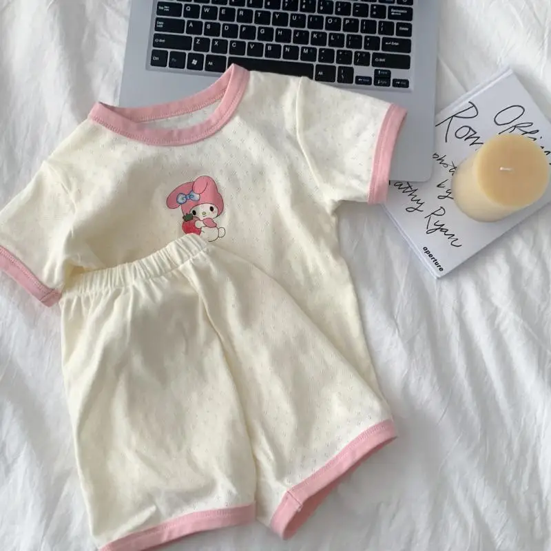 Мультяшный милый кавайный Sanrioed Cinnamoroll My Melody Kuromi новый узор летний детский тонкий пижамный комплект
Мультяшный милый кавайный Sanrioed Cinnamoroll My Melody Kuromi новый узор летний детский тонкий пижамный комплект