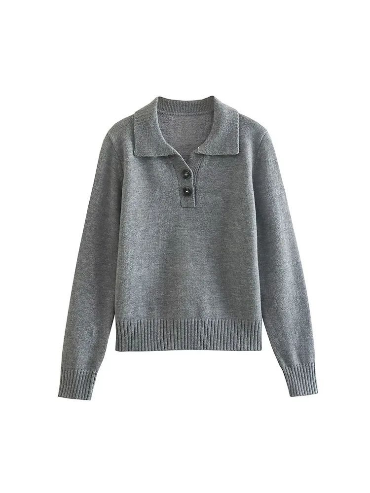 PB&ZA2022 autumn and winter new women's chic V-neck fashion button trim casual versatile knitted polo shirt
PB&ZA2022 autumn and winter new women's chic V-neck fashion button trim casual versatile knitted polo shirt