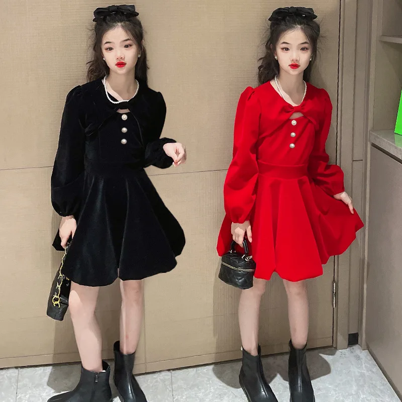 Girls velvet dress suit 2022 autumn and winter celebrity style suspender skirt two-piece princess dress
Girls velvet dress suit 2022 autumn and winter celebrity style suspender skirt two-piece princess dress