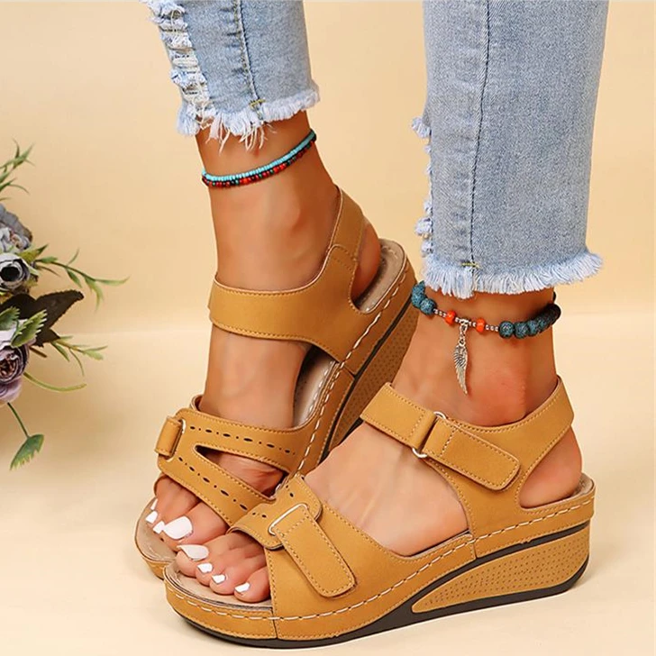 Women Sandals 2022 Summer Heels Sandals Wedges Shoes for Women Elegant Mid Heel Platform Sandals Luxury Shoes Sandalias De Mujer
Women Sandals 2022 Summer Heels Sandals Wedges Shoes for Women Elegant Mid Heel Platform Sandals Luxury Shoes Sandalias De Mujer