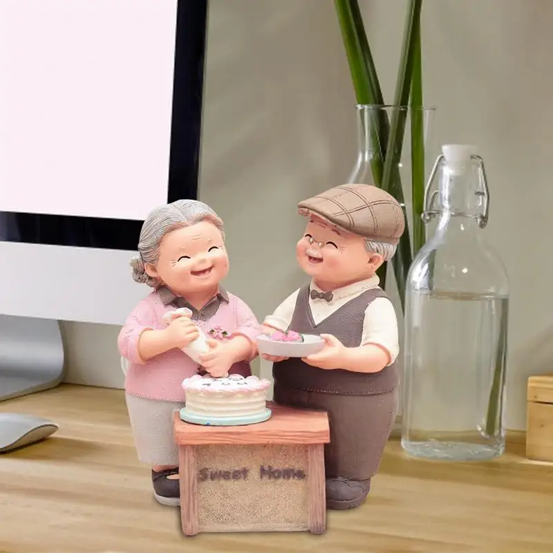 Elderly Couples Resin Figurine Cute Wedding Anniversary Cake Topper Loving Elderly Couple In Car Statue Elderly Couples Ornament 
Elderly Couples Resin Figurine Cute Wedding Anniversary Cake Topper Loving Elderly Couple In Car Statue Elderly Couples Ornament