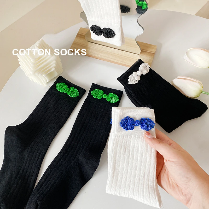 Retro mid-thigh socks featuring Chinese style coiled buckle casual socks breathable girls cheongsam buckle cotton socks
Retro mid-thigh socks featuring Chinese style coiled buckle casual socks breathable girls cheongsam buckle cotton socks