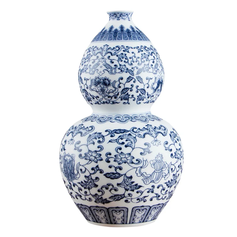 Chinese Style Jingdezhen Eggshell Blue And White Vase Ceramic Red Porcelain Kaolin Flower Vase Home Decor Handmade Vases
Chinese Style Jingdezhen Eggshell Blue And White Vase Ceramic Red Porcelain Kaolin Flower Vase Home Decor Handmade Vases