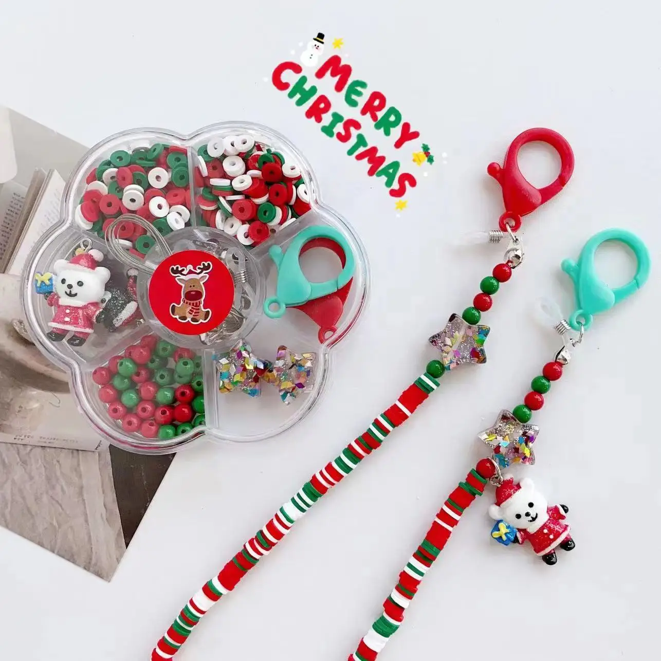 New Creative Cartoon Santa Claus Red Green Acrylic Beaded Lanyard Necklace Glasses Chain Mask Material Box DIY
New Creative Cartoon Santa Claus Red Green Acrylic Beaded Lanyard Necklace Glasses Chain Mask Material Box DIY