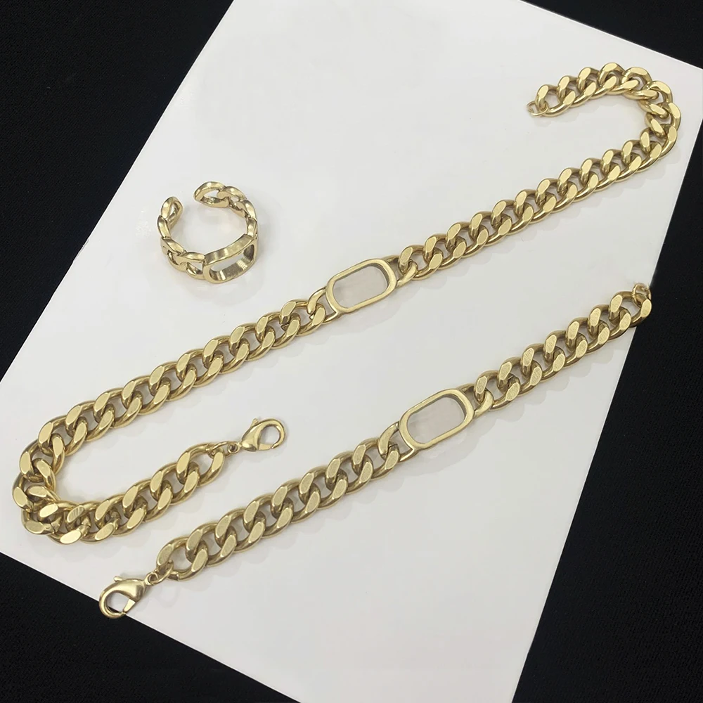 Vintage Hollow D Letter Exaggerated Luxury Thick Cuban Link Chain Choker Necklace For Women Bracelet Fashion Brand Jewelry Gifts
Vintage Hollow D Letter Exaggerated Luxury Thick Cuban Link Chain Choker Necklace For Women Bracelet Fashion Brand Jewelry Gifts