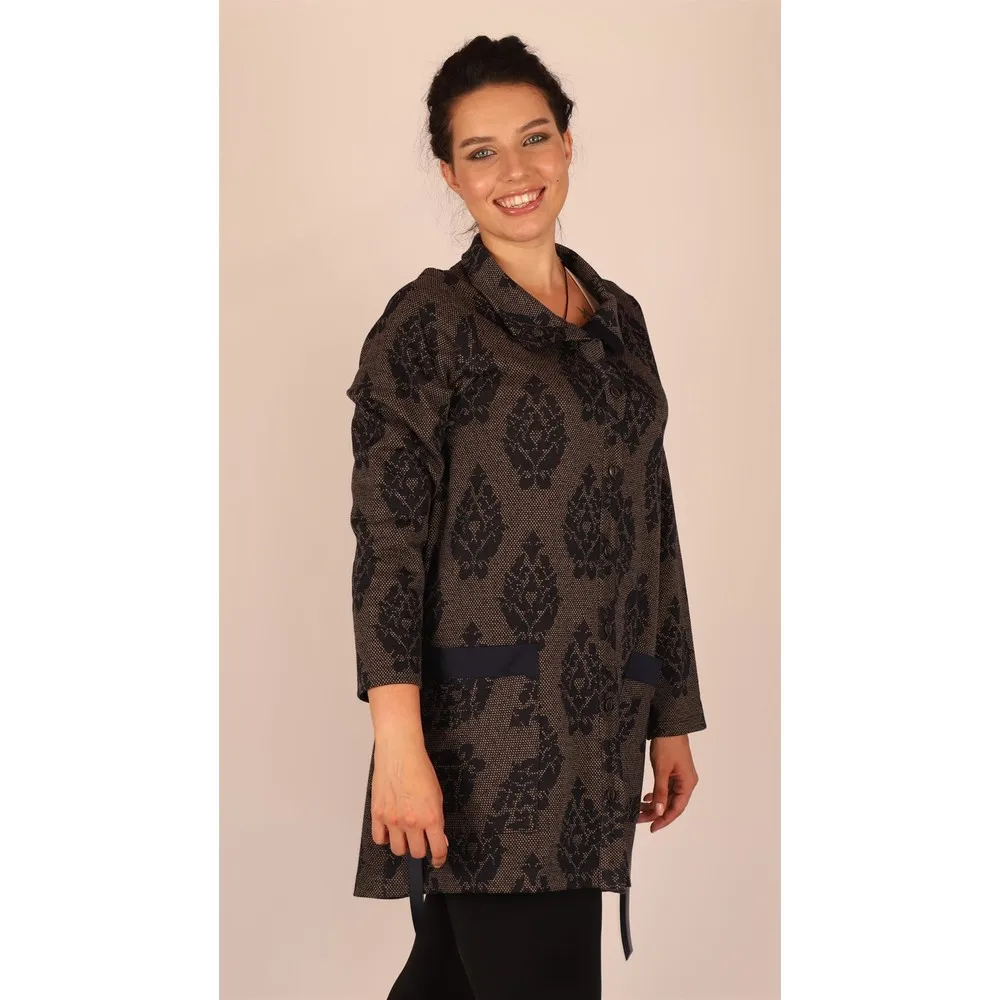 Женское пальто с поясом и принтом, большого размера 
Женское пальто с поясом и принтом, большого размера