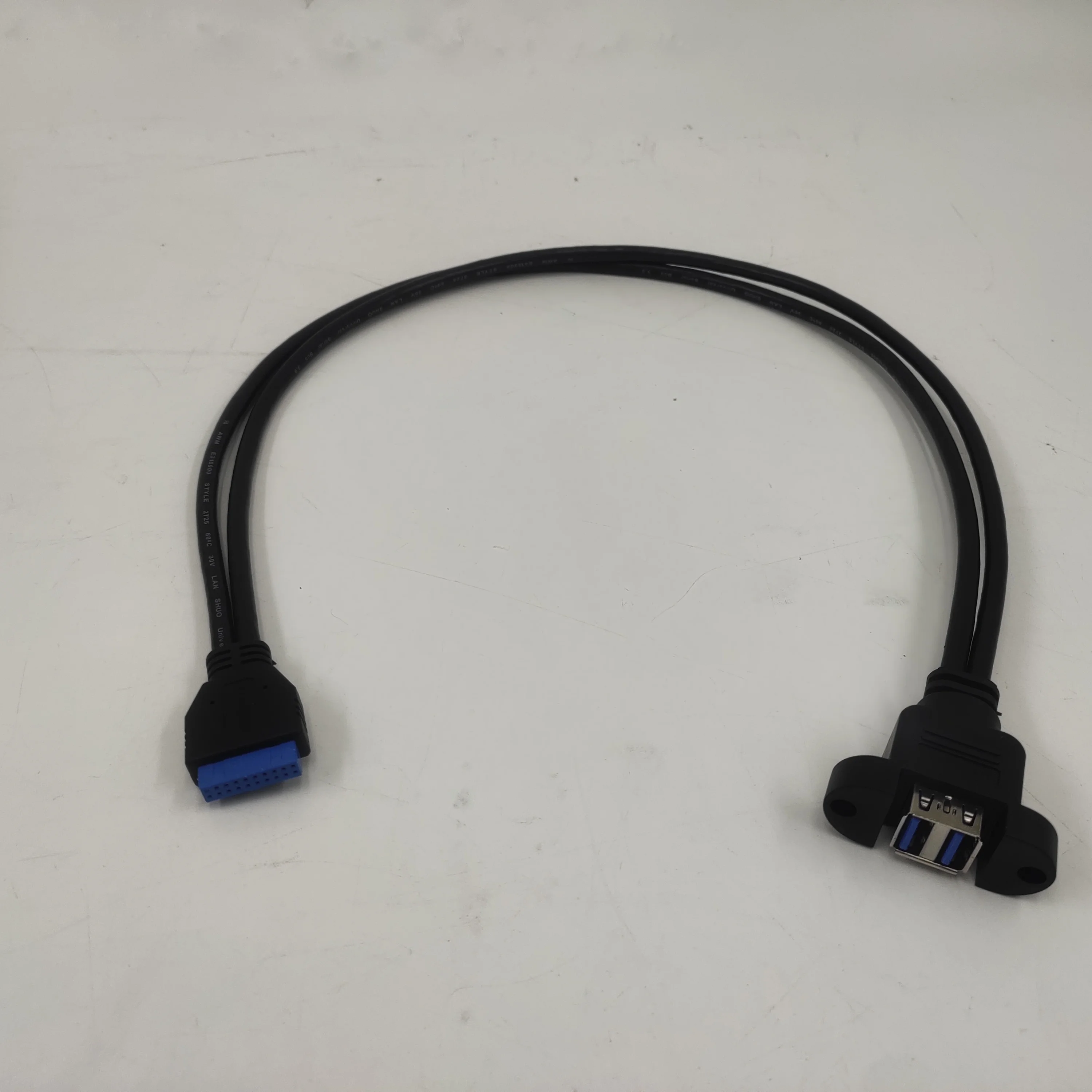 Кабель подключения USB3.0 60 мм подходит только для 6 катушек и 8 Катушек NAS чехол
Кабель подключения USB3.0 60 мм подходит только для 6 катушек и 8 Катушек NAS чехол