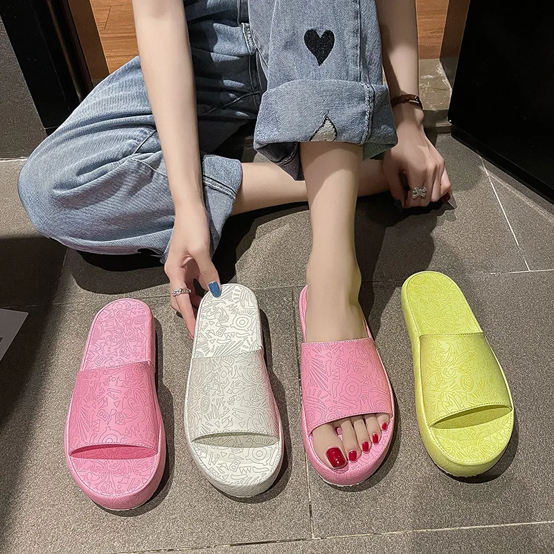 2021 NEW Jelly Color Sandals Home Slippers Travel Beach Shoes Men's Casual Shoes Women's Sandals Flip Flops Women
2021 NEW Jelly Color Sandals Home Slippers Travel Beach Shoes Men's Casual Shoes Women's Sandals Flip Flops Women